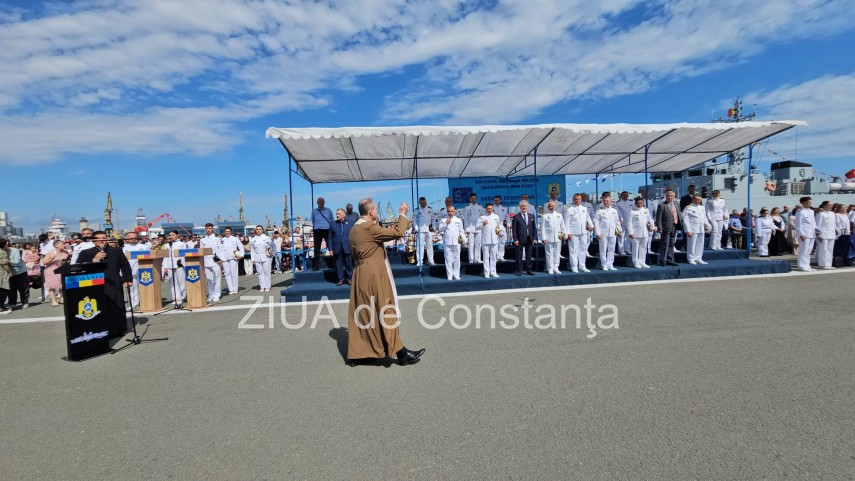live video text foto absolvire cu ceremonie militara in portul constanta elevii colegiului national militar live video text foto absolvire cu ceremonie militara in portul constanta elevii colegiului national militar