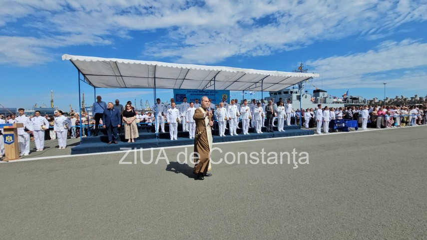 live video text foto absolvire cu ceremonie militara in portul constanta elevii colegiului national militar live video text foto absolvire cu ceremonie militara in portul constanta elevii colegiului national militar
