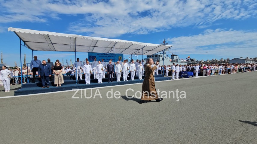 live video text foto absolvire cu ceremonie militara in portul constanta elevii colegiului national militar live video text foto absolvire cu ceremonie militara in portul constanta elevii colegiului national militar