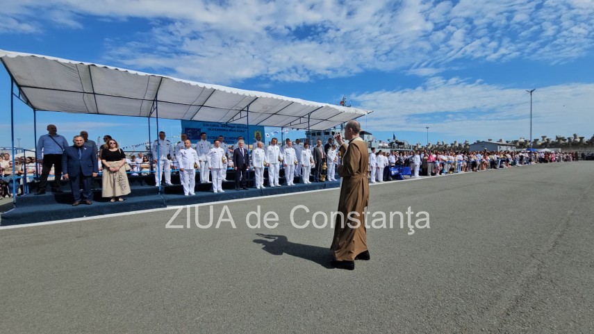 live video text foto absolvire cu ceremonie militara in portul constanta elevii colegiului national militar live video text foto absolvire cu ceremonie militara in portul constanta elevii colegiului national militar