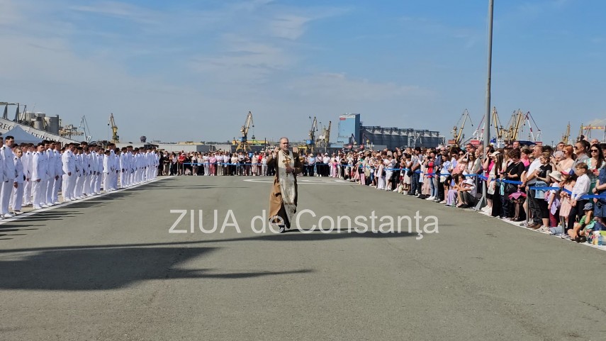 live video text foto absolvire cu ceremonie militara in portul constanta elevii colegiului national militar live video text foto absolvire cu ceremonie militara in portul constanta elevii colegiului national militar