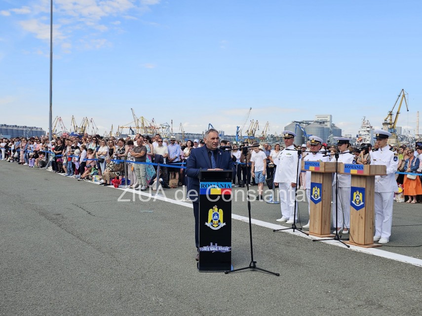 live video text foto absolvire cu ceremonie militara in portul constanta elevii colegiului national militar live video text foto absolvire cu ceremonie militara in portul constanta elevii colegiului national militar