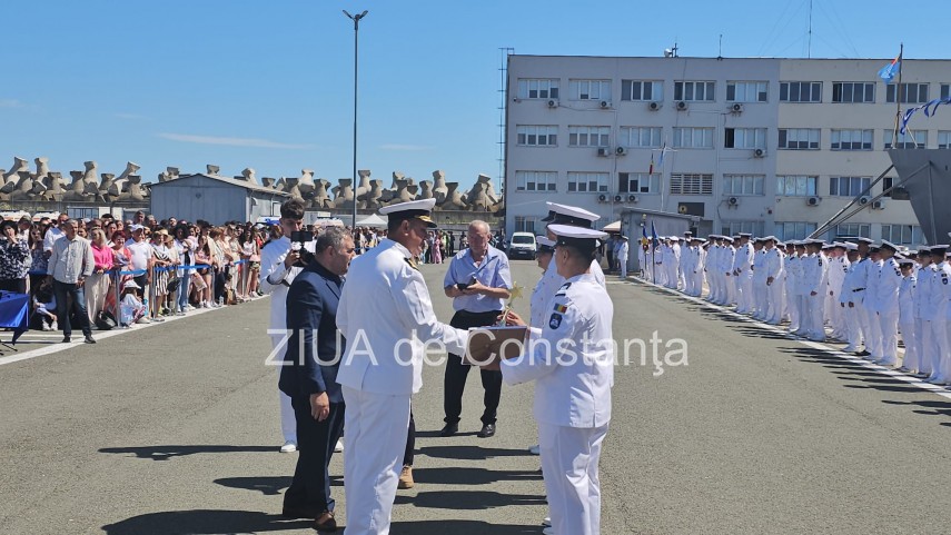 live video text foto absolvire cu ceremonie militara in portul constanta elevii colegiului national militar live video text foto absolvire cu ceremonie militara in portul constanta elevii colegiului national militar