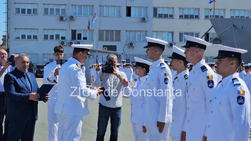 live video text foto absolvire cu ceremonie militara in portul constanta elevii colegiului national militar live video text foto absolvire cu ceremonie militara in portul constanta elevii colegiului national militar