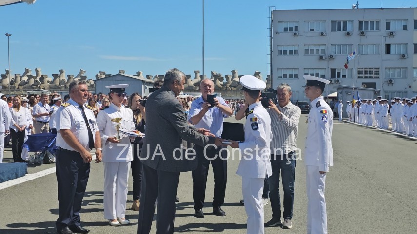 live video text foto absolvire cu ceremonie militara in portul constanta elevii colegiului national militar live video text foto absolvire cu ceremonie militara in portul constanta elevii colegiului national militar