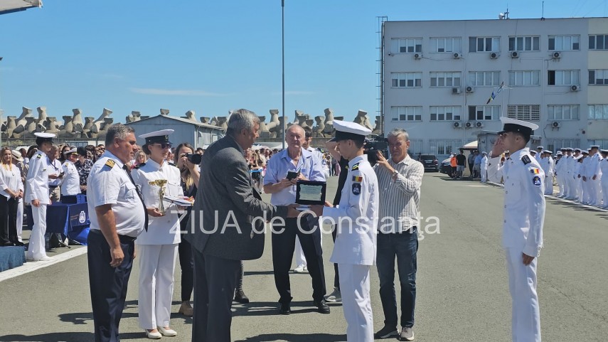 live video text foto absolvire cu ceremonie militara in portul constanta elevii colegiului national militar live video text foto absolvire cu ceremonie militara in portul constanta elevii colegiului national militar