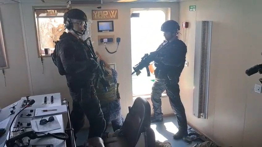 exercitiul multinational ep mcm dive 26 ziua presei se desfasoara astazi la bordul navei grigore antipa exercitiul multinational ep mcm dive 26 ziua presei se desfasoara astazi la bordul navei grigore antipa