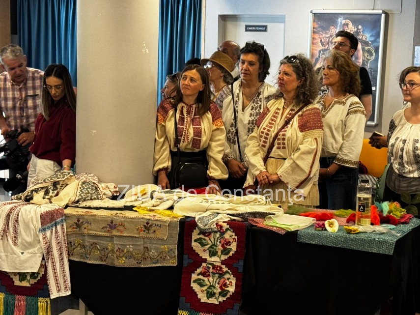 foto video ziua iei este sarbatorita la centrul jean constantin constanta in prezenta unor nume de marca foto video ziua iei este sarbatorita la centrul jean constantin constanta in prezenta unor nume de marca