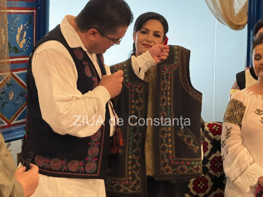 foto video ziua iei este sarbatorita la centrul jean constantin constanta in prezenta unor nume de marca foto video ziua iei este sarbatorita la centrul jean constantin constanta in prezenta unor nume de marca