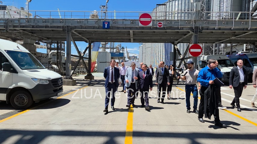 live text video comvex sa inaugureaza noile celule de depozitare din dana 80 portul constanta investitie live text video comvex sa inaugureaza noile celule de depozitare din dana 80 portul constanta investitie