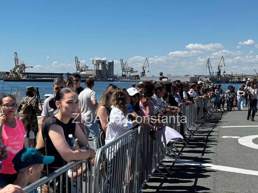 foto fregata regina maria revine in portul militar constanta a participat la operatia eunavfor med irini foto fregata regina maria revine in portul militar constanta a participat la operatia eunavfor med irini