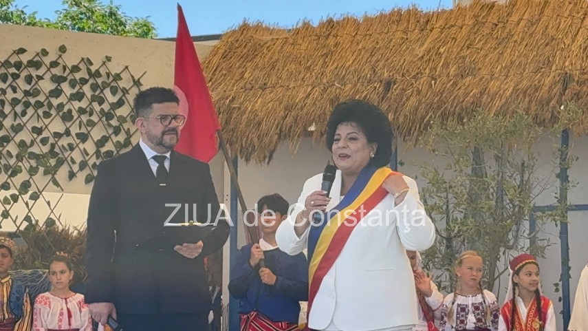 foto video cumpana gazduieste astazi convietuire interetnica pe plaiuri dobrogene parada a portului popular foto video cumpana gazduieste astazi convietuire interetnica pe plaiuri dobrogene parada a portului popular