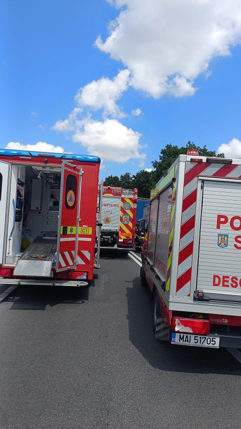 accident grav pe dn1 in judetul sibiu traficul este blocat pe ambele sensuri 943084 accident grav pe dn1 in judetul sibiu traficul este blocat pe ambele sensuri 943084