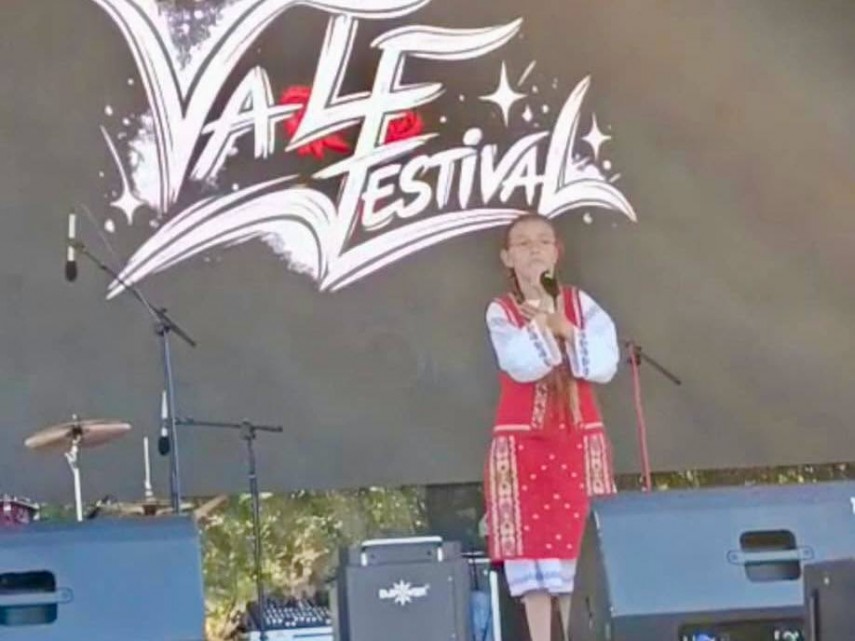 foto stiri costanta ansamblul romancuta din cumpana reprezentare de succes la prima editie a val festival foto stiri costanta ansamblul romancuta din cumpana reprezentare de succes la prima editie a val festival