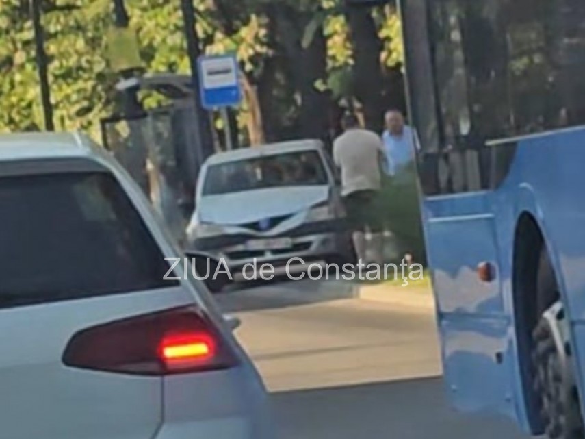 foto video mai multe masini implicate intr un accident rutier in constanta pe bulevardul alexandru lapusnheanu foto video mai multe masini implicate intr un accident rutier in constanta pe bulevardul alexandru lapusnheanu