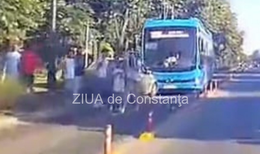 foto video mai multe masini implicate intr un accident rutier in constanta pe bulevardul alexandru lapusnheanu foto video mai multe masini implicate intr un accident rutier in constanta pe bulevardul alexandru lapusnheanu