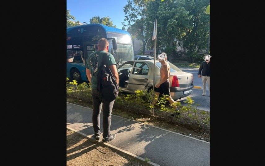 foto video mai multe masini implicate intr un accident rutier in constanta pe bulevardul alexandru lapusnheanu foto video mai multe masini implicate intr un accident rutier in constanta pe bulevardul alexandru lapusnheanu