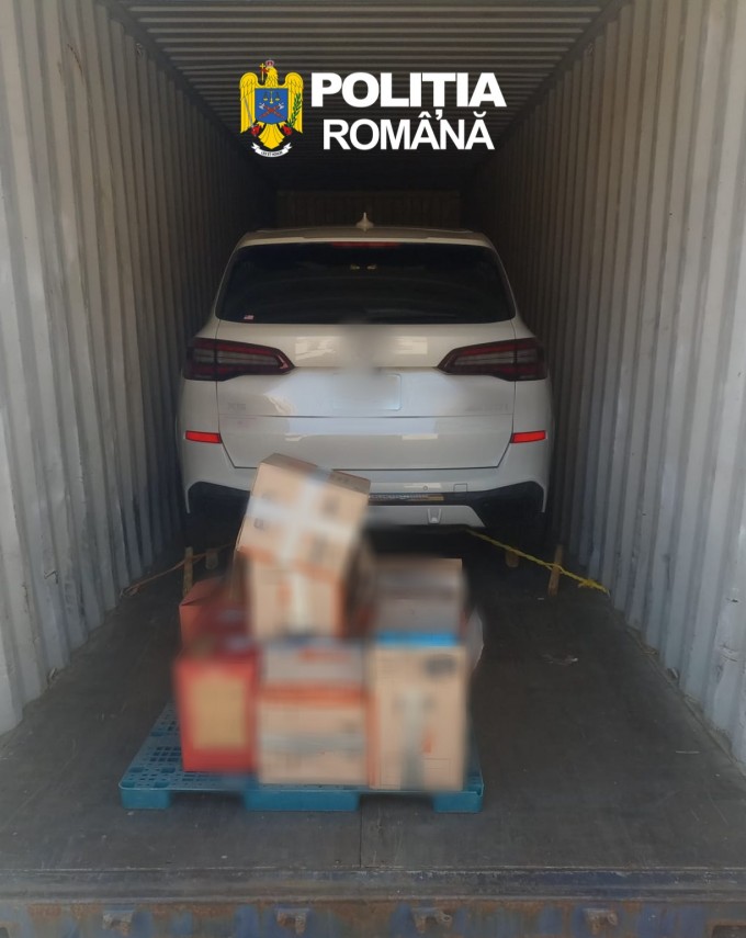 foto ipj constanta container sosit din sua in portul constanta sud agigea cu alcool nedeclarat la vama foto ipj constanta container sosit din sua in portul constanta sud agigea cu alcool nedeclarat la vama