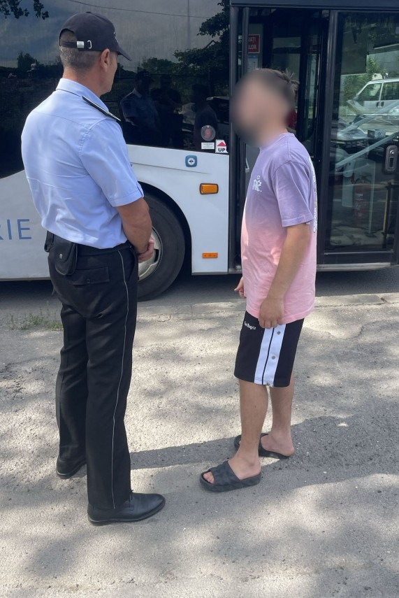 bilantul actiunilor politiei locale din constanta valoarea totala a amenzilor a fost de aproape 900 000 bilantul actiunilor politiei locale din constanta valoarea totala a amenzilor a fost de aproape 900 000