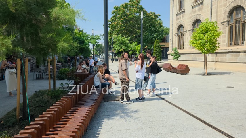 foto video reactii dupa bacalaureat 2026 cum s au descurcat absolventii din constanta la proba scrisa foto video reactii dupa bacalaureat 2026 cum s au descurcat absolventii din constanta la proba scrisa