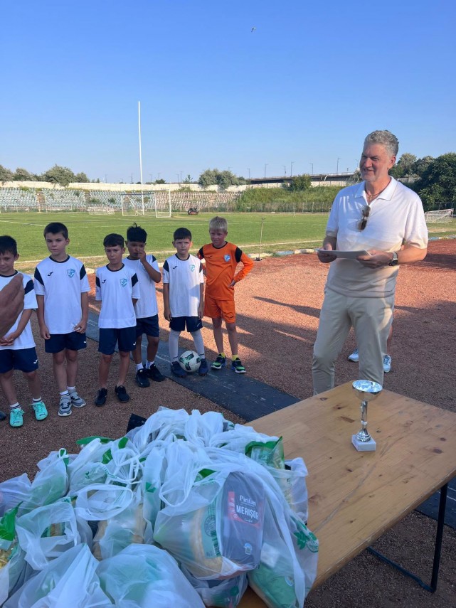 juniorii e de la cs navodari premiati pentru sezonul deosebit incheiat cu medalia de bronz in campionatul juniorii e de la cs navodari premiati pentru sezonul deosebit incheiat cu medalia de bronz in campionatul