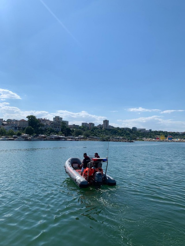 foto video sute de pompieri din 19 judete si municipiul bucuresti detasati pe litoral in sezonul estival foto video sute de pompieri din 19 judete si municipiul bucuresti detasati pe litoral in sezonul estival