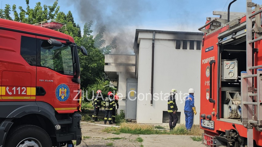 foto video incendiu in zona abator din constanta pompierii intervin la fata locului 944735 foto video incendiu in zona abator din constanta pompierii intervin la fata locului 944735