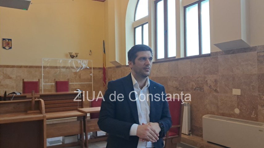 foto porti deschise la palatul de justitie din constanta tineri entuziasti au descoperit lumea fascinanta foto porti deschise la palatul de justitie din constanta tineri entuziasti au descoperit lumea fascinanta