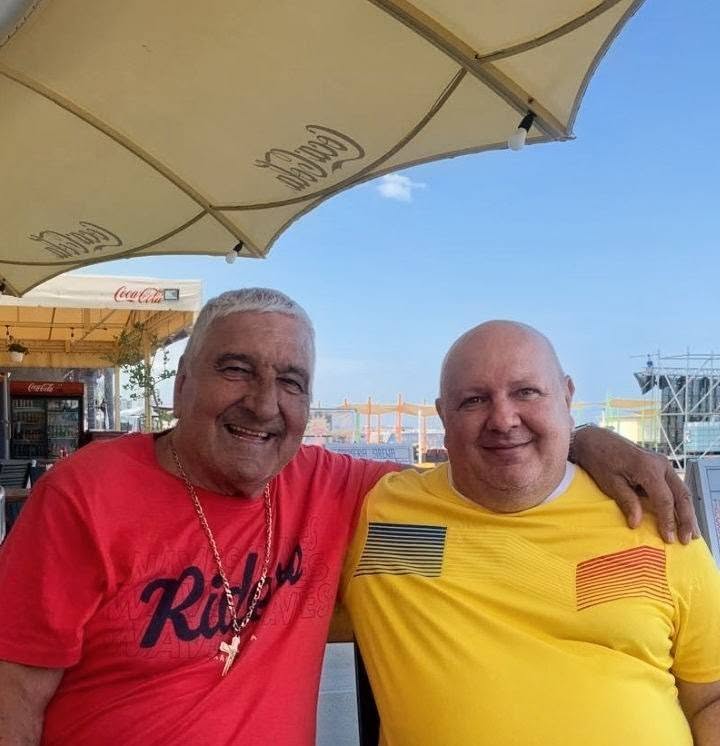 judetul constanta legendarul rica raducanu selectionerul nationalei de soferi a romaniei la meciul caritabil judetul constanta legendarul rica raducanu selectionerul nationalei de soferi a romaniei la meciul caritabil