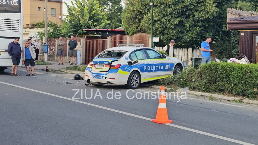 foto video accident grav in 2 mai o autospeciala de politie si o motocicleta lovite de un autocar trei foto video accident grav in 2 mai o autospeciala de politie si o motocicleta lovite de un autocar trei