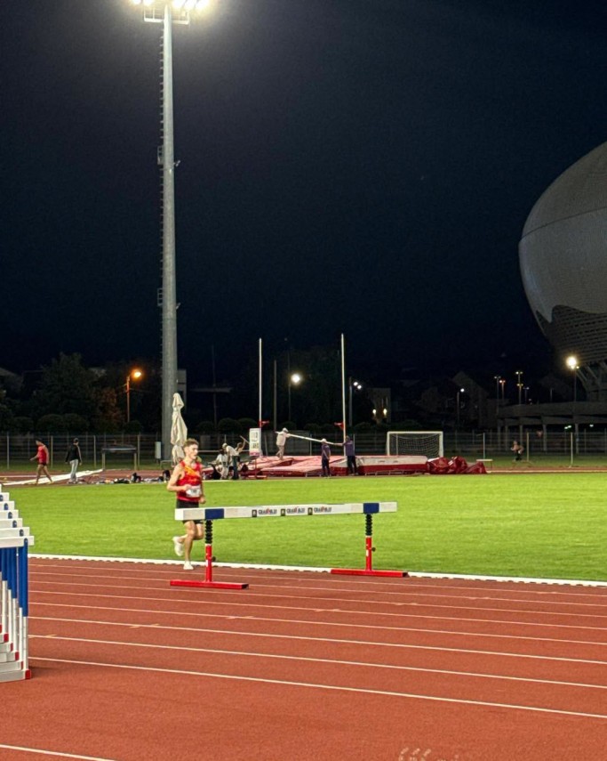 cs medgidia atletul alin savlovschi castigator al cupei romaniei la seniori in proba de 3 000 m obstacole cs medgidia atletul alin savlovschi castigator al cupei romaniei la seniori in proba de 3 000 m obstacole