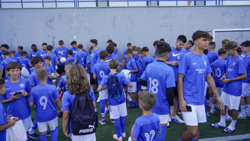 peste 150 de copii au participat la camp ul academiei hagi au muncit au invatat si s au bucurat de fotbal peste 150 de copii au participat la camp ul academiei hagi au muncit au invatat si s au bucurat de fotbal