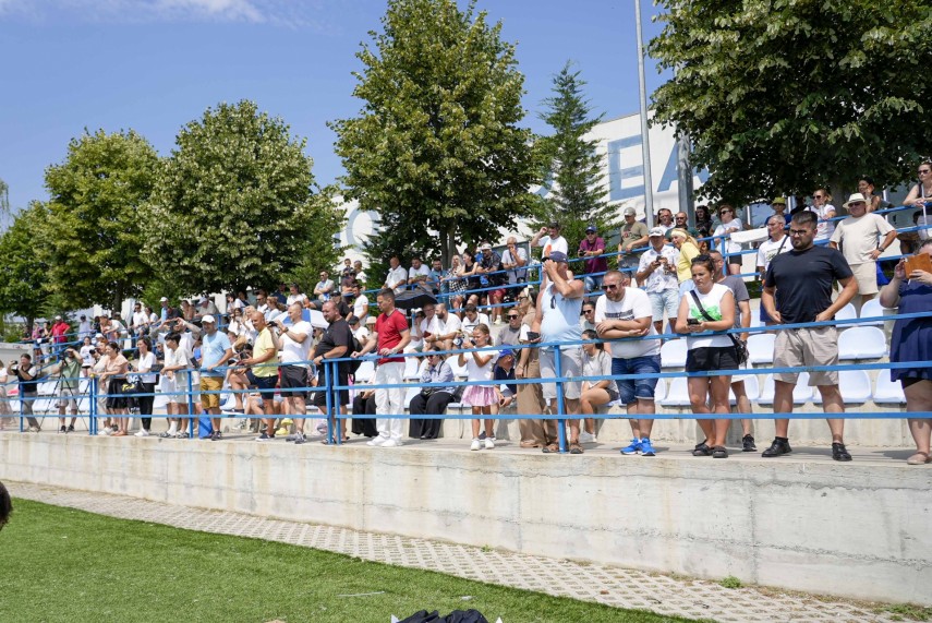 peste 150 de copii au participat la camp ul academiei hagi au muncit au invatat si s au bucurat de fotbal peste 150 de copii au participat la camp ul academiei hagi au muncit au invatat si s au bucurat de fotbal