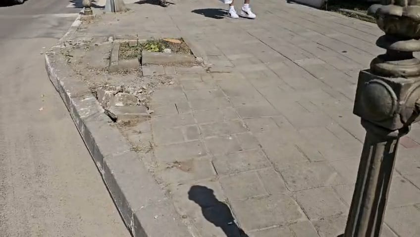 foto video imagini surprinse dupa accidentul din municipiul tulcea in care o femeie aflata pe o banca foto video imagini surprinse dupa accidentul din municipiul tulcea in care o femeie aflata pe o banca