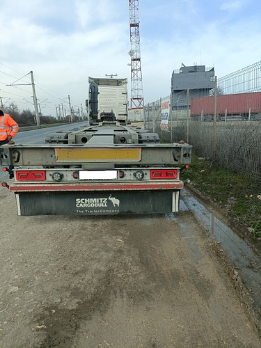 foto licitatii constanta anaf scoate la licitatie o flota de vehicule in constanta dacia logan vw transporter foto licitatii constanta anaf scoate la licitatie o flota de vehicule in constanta dacia logan vw transporter