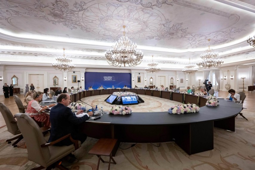 foto mirabela gradinaru la programul dedicat partenerilor liderilor nato a vorbit despre protejarea copiilor foto mirabela gradinaru la programul dedicat partenerilor liderilor nato a vorbit despre protejarea copiilor