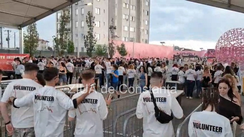 stiri constanta foto video a inceput oficial beach please 2026 mii de tineri au trecut portile festivalului stiri constanta foto video a inceput oficial beach please 2026 mii de tineri au trecut portile festivalului