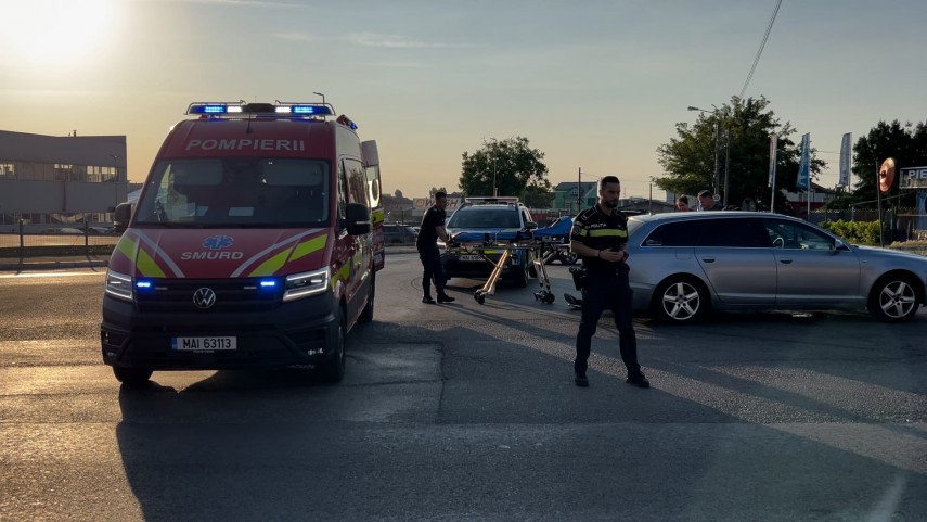 foto video accident rutier in constanta un trotinetist a fost lovit in cartierul palas de o masina inmatriculata foto video accident rutier in constanta un trotinetist a fost lovit in cartierul palas de o masina inmatriculata