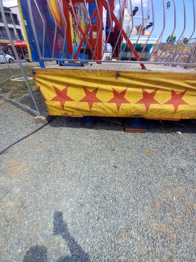 foto video cjpc constanta a oprit temporar activitatea parcului de distractii din costinesti amenzi de foto video cjpc constanta a oprit temporar activitatea parcului de distractii din costinesti amenzi de