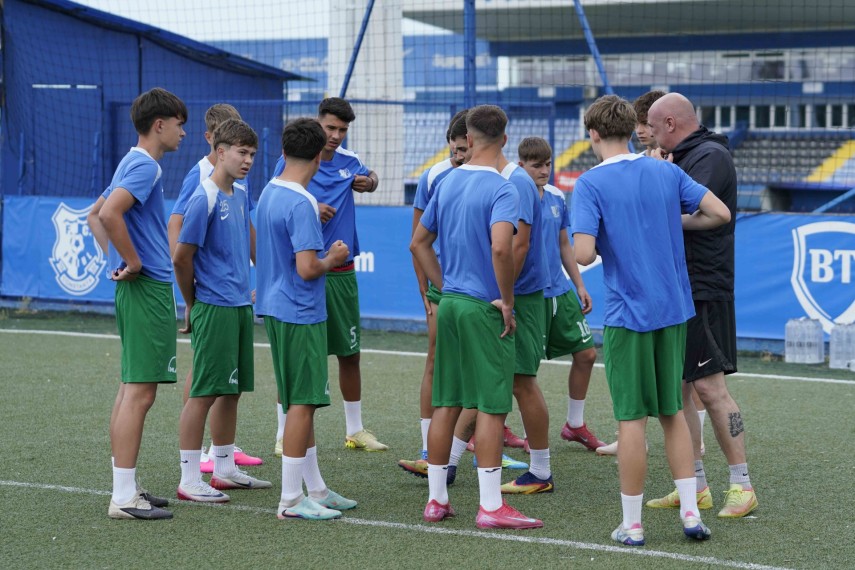 farul constanta echipele u 15 u 16 u 17 si u 18 au reluat pregatirea cu aceleasi standarde ridicate si farul constanta echipele u 15 u 16 u 17 si u 18 au reluat pregatirea cu aceleasi standarde ridicate si