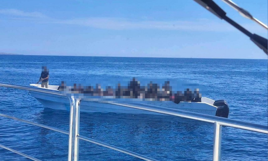foto video politistii de frontiera romani au salvat 414 persoane pe marea mediterana in cadrul misiunii foto video politistii de frontiera romani au salvat 414 persoane pe marea mediterana in cadrul misiunii