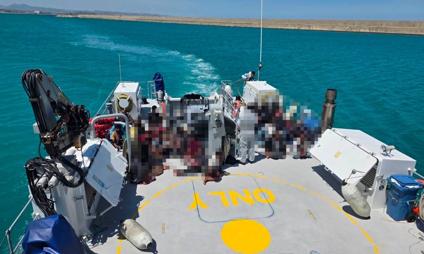 foto video politistii de frontiera romani au salvat 414 persoane pe marea mediterana in cadrul misiunii foto video politistii de frontiera romani au salvat 414 persoane pe marea mediterana in cadrul misiunii