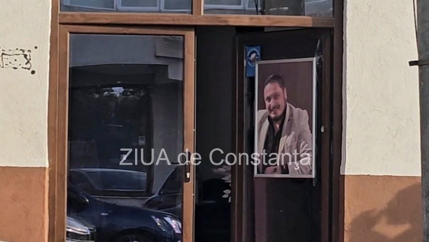 foto lacrimi pentru doru de la constanta familia si apropiatii ii aduc un ultim omagiu 945861 foto lacrimi pentru doru de la constanta familia si apropiatii ii aduc un ultim omagiu 945861
