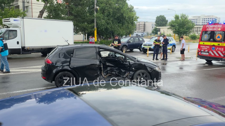 accident rutier in lant la intrare in statiunea mamaia zona aqua magic 945738 accident rutier in lant la intrare in statiunea mamaia zona aqua magic 945738