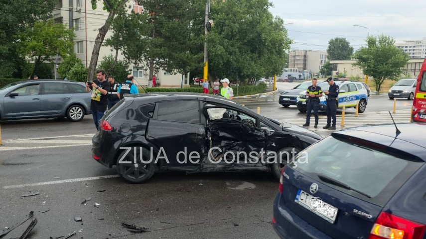 accident rutier in lant la intrare in statiunea mamaia zona aqua magic 945738 accident rutier in lant la intrare in statiunea mamaia zona aqua magic 945738