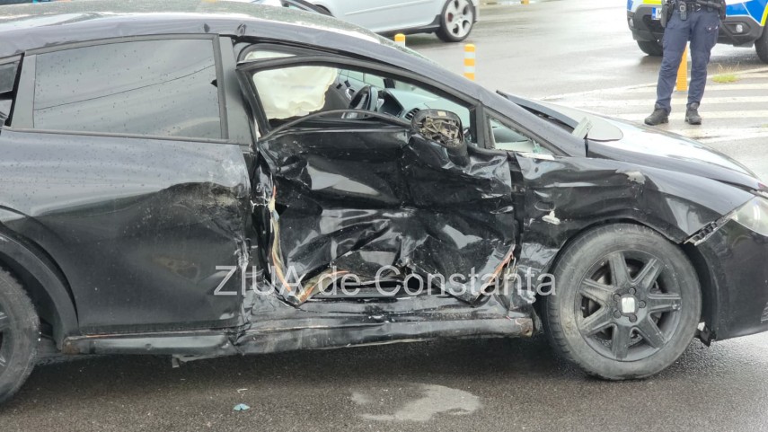 accident rutier in lant la intrare in statiunea mamaia zona aqua magic 945738 accident rutier in lant la intrare in statiunea mamaia zona aqua magic 945738