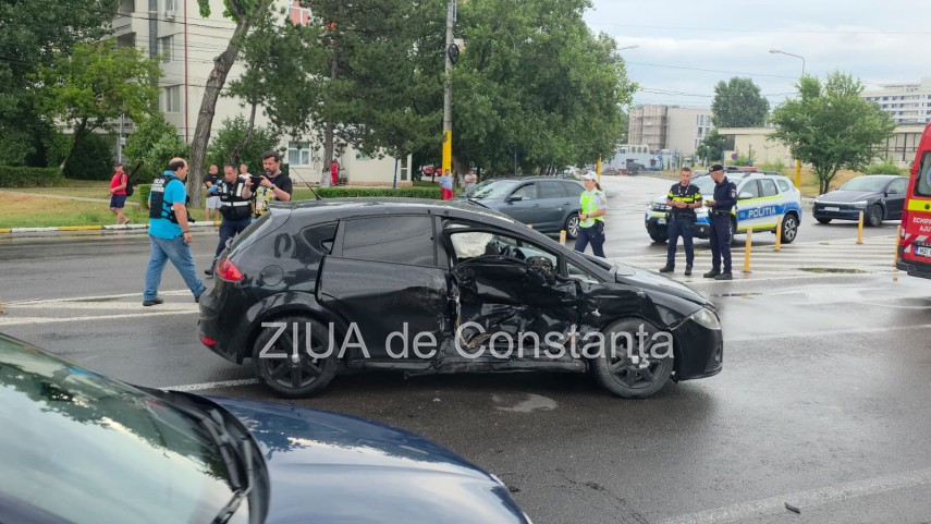 accident rutier in lant la intrare in statiunea mamaia zona aqua magic 945738 accident rutier in lant la intrare in statiunea mamaia zona aqua magic 945738