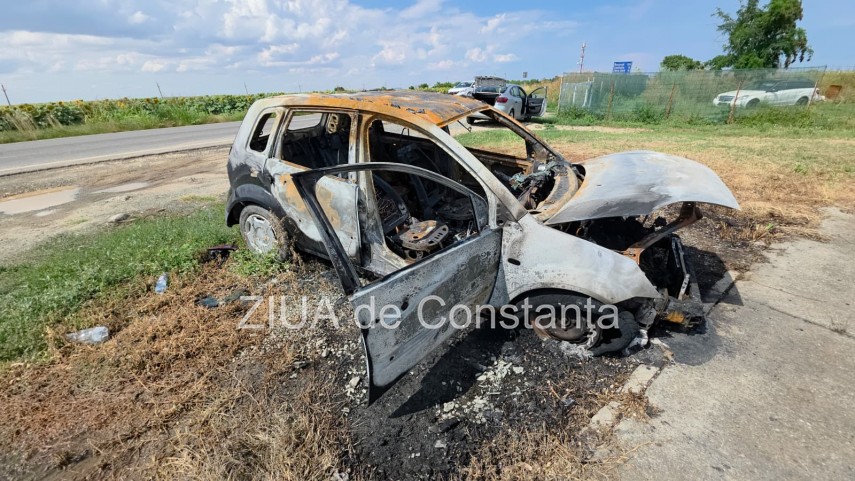 foto video imagini cu autoturismul si usa sediului politiei vama veche incendiate de un individ de 36 foto video imagini cu autoturismul si usa sediului politiei vama veche incendiate de un individ de 36