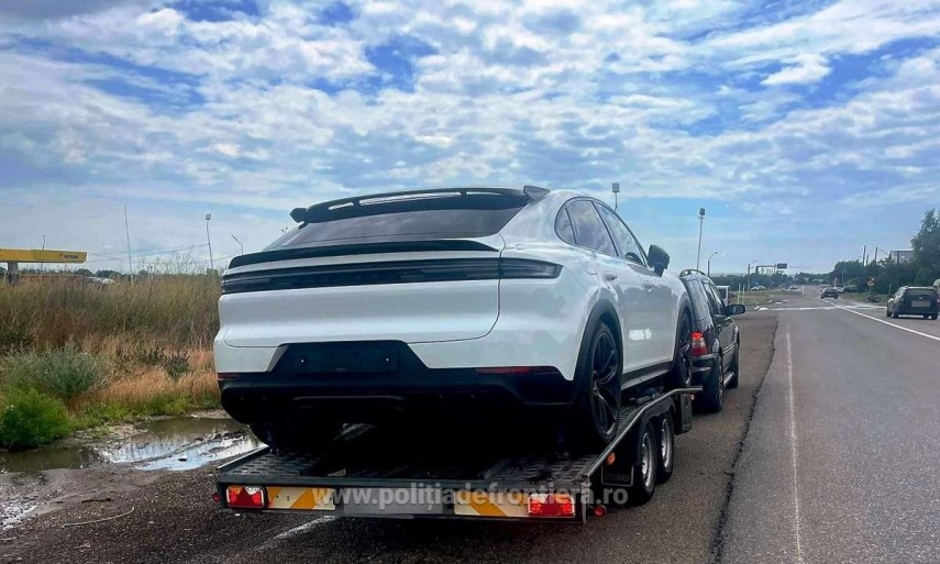 foto autoturism de aproape 785 000 de lei cautat de autoritatile din cehia descoperit de politistii de foto autoturism de aproape 785 000 de lei cautat de autoritatile din cehia descoperit de politistii de