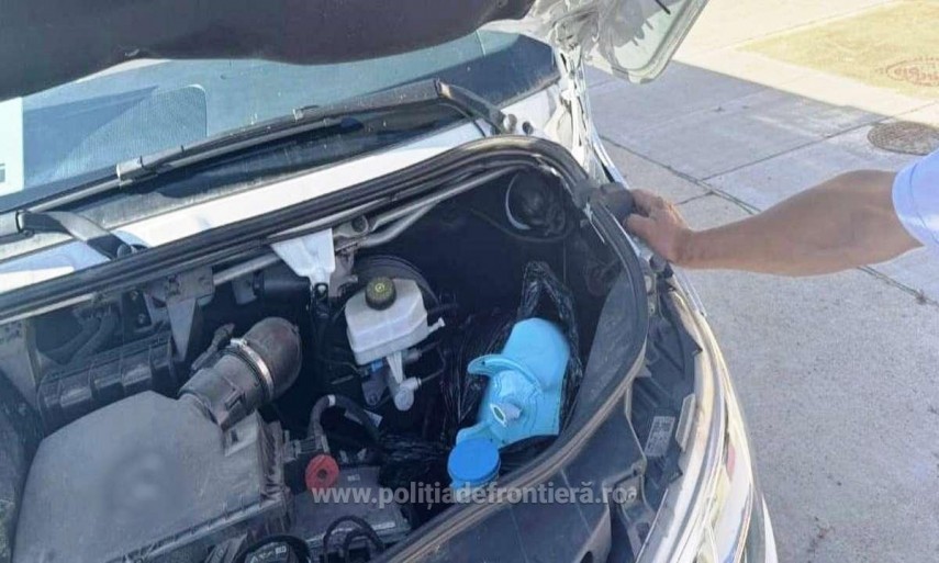 foto autoturism de aproape 785 000 de lei cautat de autoritatile din cehia descoperit de politistii de foto autoturism de aproape 785 000 de lei cautat de autoritatile din cehia descoperit de politistii de